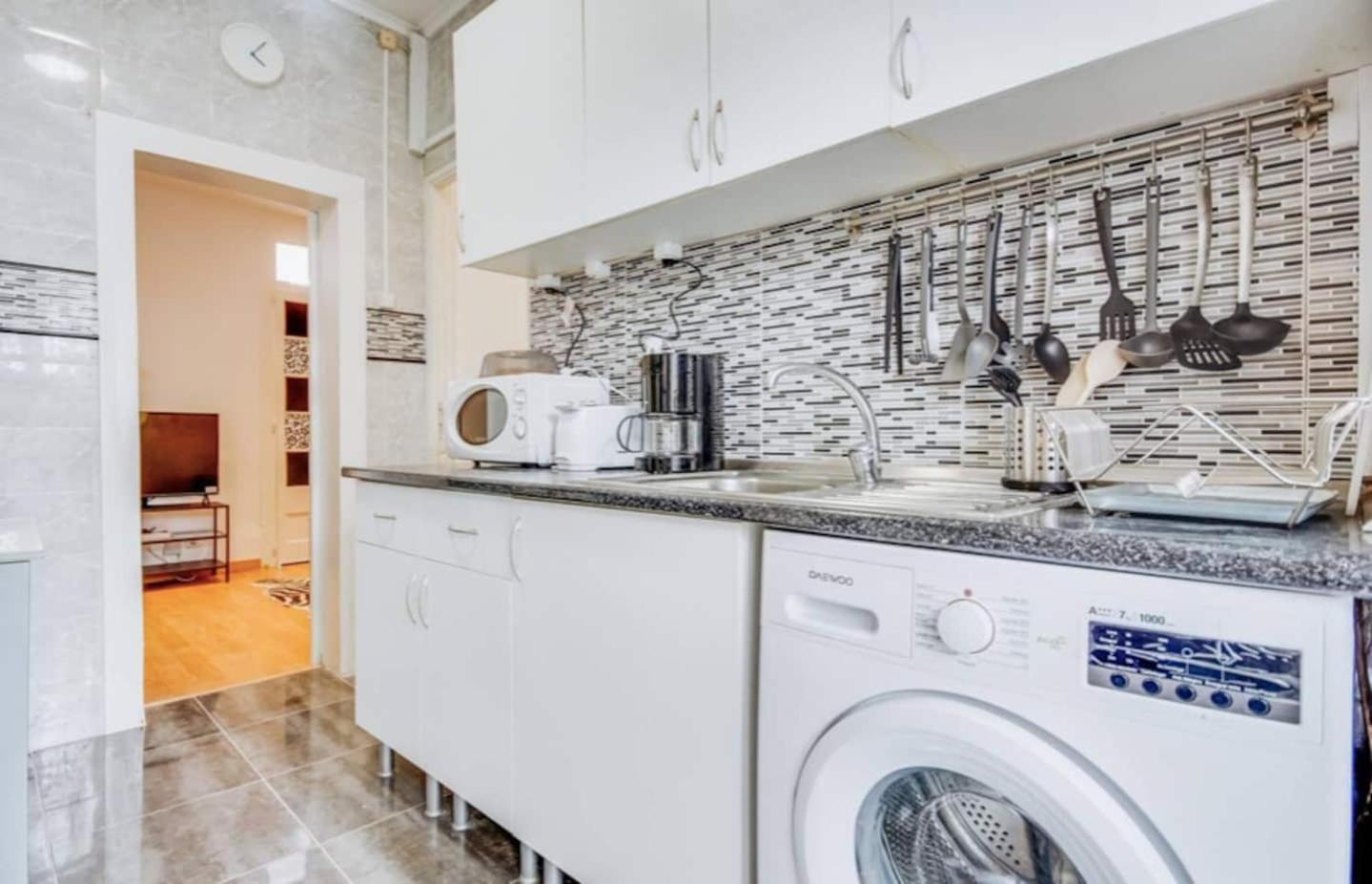 3 Bedroom Apartment In Baixa With River View Lisboa Exterior foto
