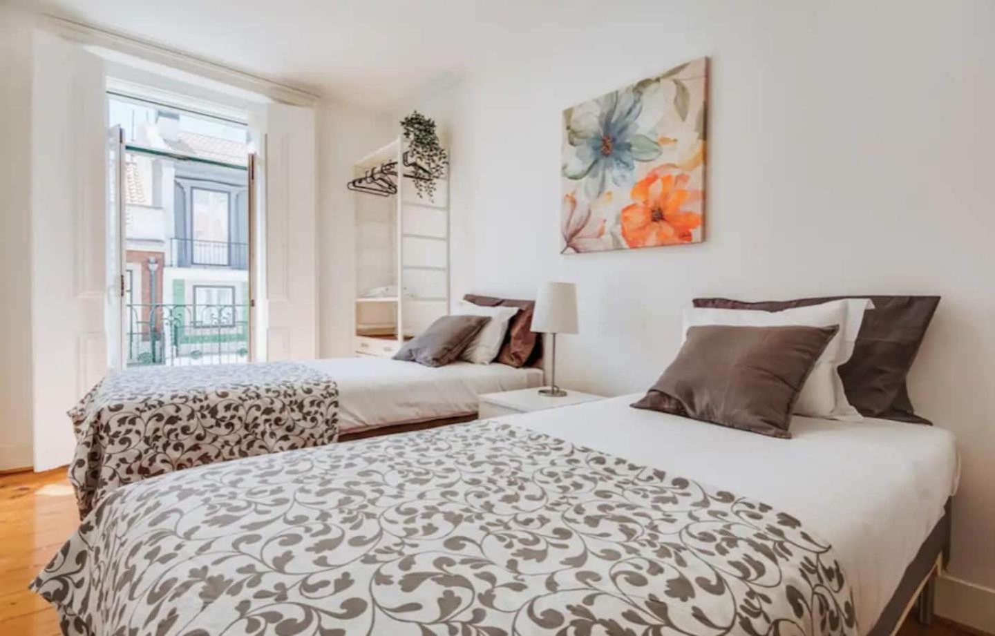 3 Bedroom Apartment In Baixa With River View Lisboa Exterior foto